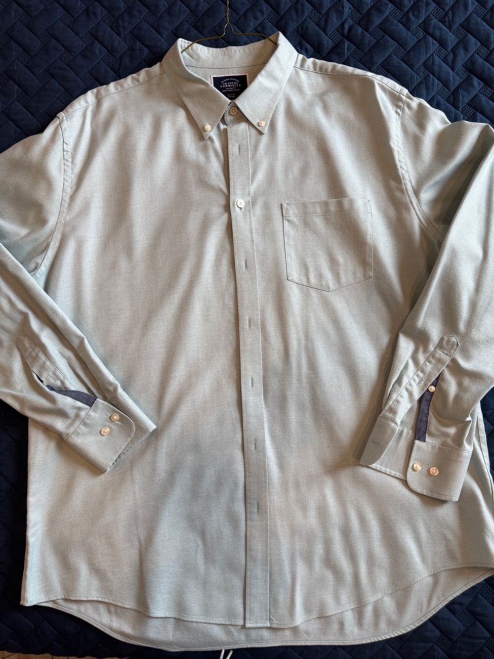 Charles Tyrwhitt Men's Light Sage Green Button-Down Shirt